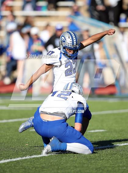 Thumbnail 3 in Georgetown vs. Shadow Creek (UIL 5A Regional Playoff) photogallery.
