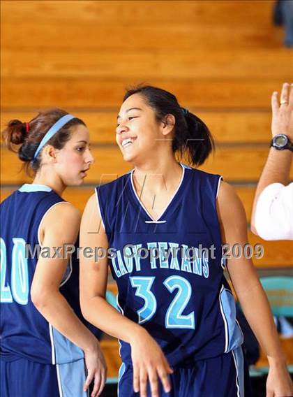 Thumbnail 2 in Rayburn vs Pasadena (McDonalds Texas Invitational) photogallery.