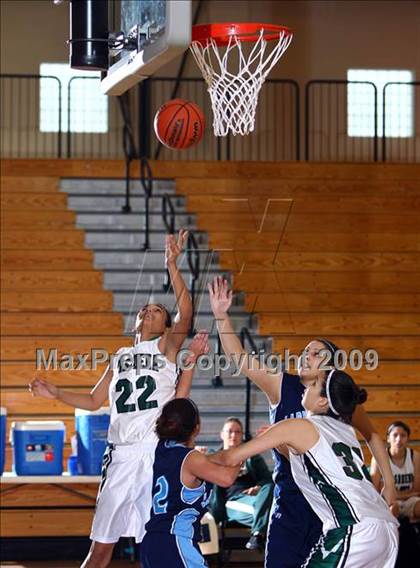 Thumbnail 3 in Rayburn vs Pasadena (McDonalds Texas Invitational) photogallery.