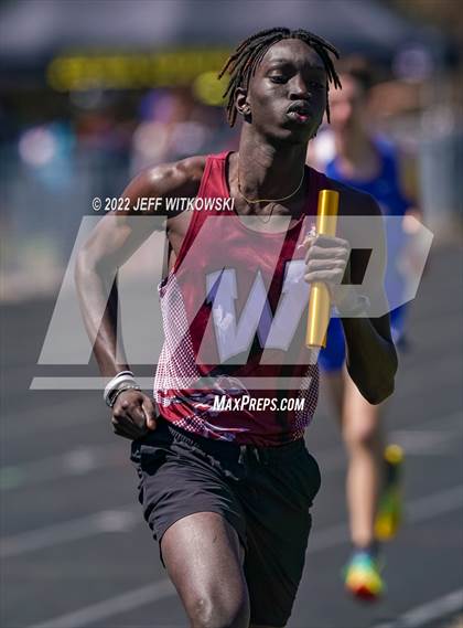 Thumbnail 3 in Apex Lions' Relays photogallery.