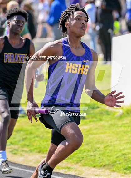 Thumbnail 2 in Apex Lions' Relays photogallery.