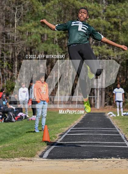 Thumbnail 2 in Apex Lions' Relays photogallery.
