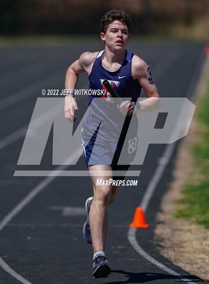 Thumbnail 1 in Apex Lions' Relays photogallery.
