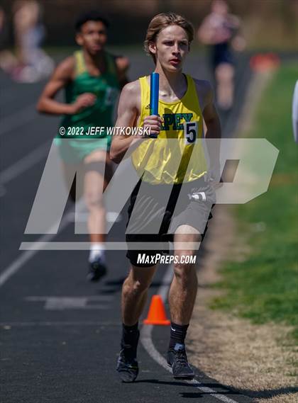 Thumbnail 3 in Apex Lions' Relays photogallery.