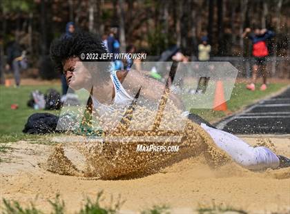 Thumbnail 3 in Apex Lions' Relays photogallery.