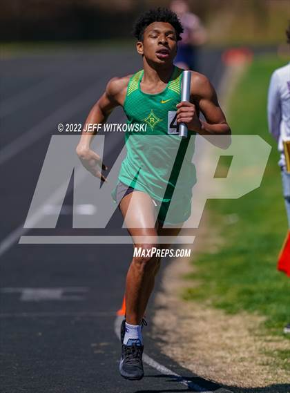 Thumbnail 1 in Apex Lions' Relays photogallery.