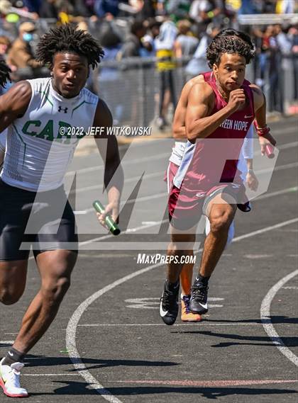 Thumbnail 3 in Apex Lions' Relays photogallery.