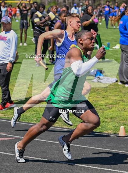 Thumbnail 3 in Apex Lions' Relays photogallery.