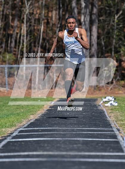 Thumbnail 2 in Apex Lions' Relays photogallery.