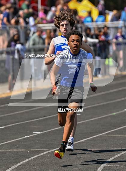 Thumbnail 2 in Apex Lions' Relays photogallery.