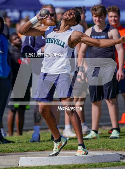 Thumbnail 1 in Apex Lions' Relays photogallery.