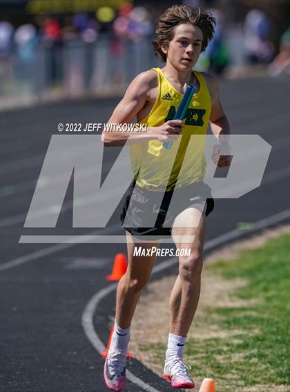 Thumbnail 3 in Apex Lions' Relays photogallery.