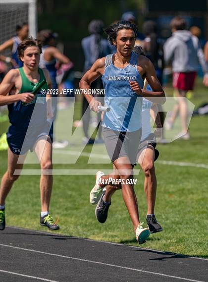 Thumbnail 1 in Apex Lions' Relays photogallery.