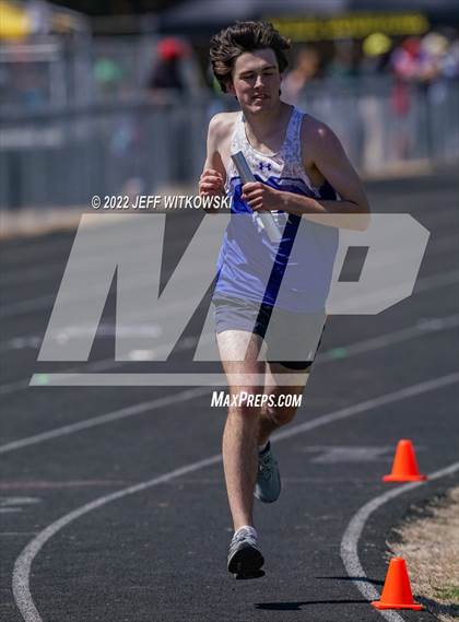 Thumbnail 1 in Apex Lions' Relays photogallery.