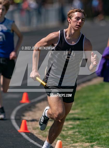 Thumbnail 3 in Apex Lions' Relays photogallery.