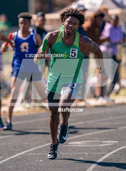 Thumbnail 2 in Apex Lions' Relays photogallery.