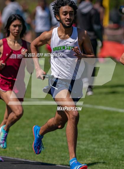 Thumbnail 3 in Apex Lions' Relays photogallery.