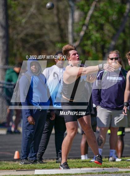 Thumbnail 3 in Apex Lions' Relays photogallery.