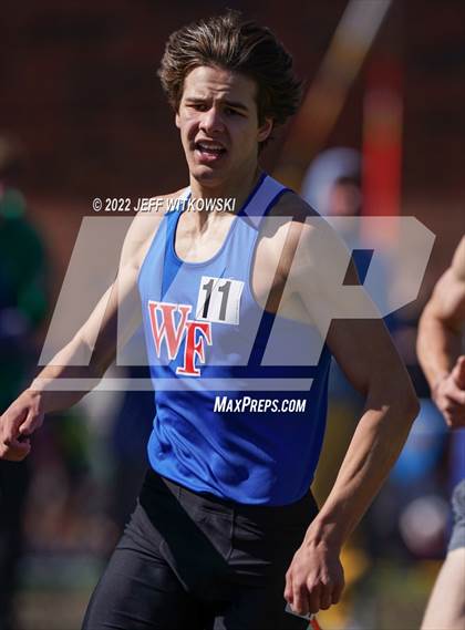 Thumbnail 1 in Apex Lions' Relays photogallery.