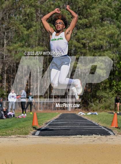 Thumbnail 3 in Apex Lions' Relays photogallery.
