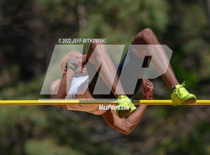Thumbnail 2 in Apex Lions' Relays photogallery.
