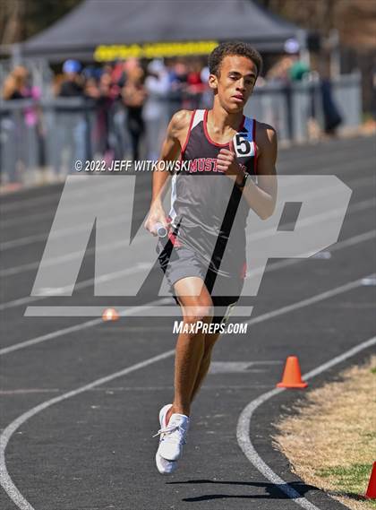 Thumbnail 3 in Apex Lions' Relays photogallery.