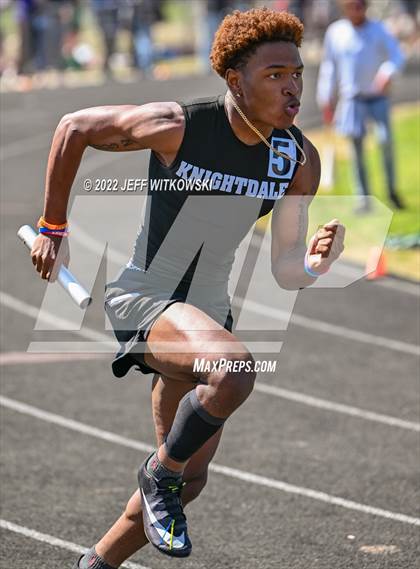 Thumbnail 1 in Apex Lions' Relays photogallery.