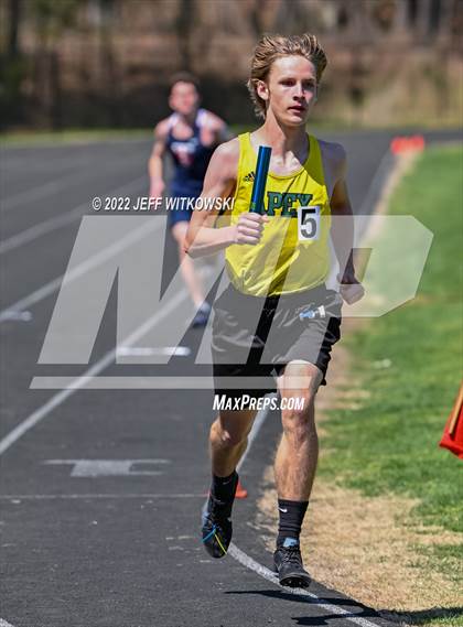 Thumbnail 2 in Apex Lions' Relays photogallery.
