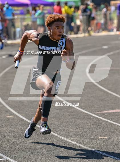 Thumbnail 3 in Apex Lions' Relays photogallery.