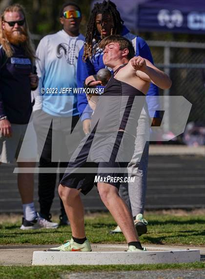 Thumbnail 3 in Apex Lions' Relays photogallery.