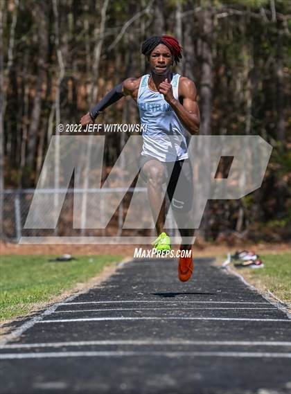 Thumbnail 3 in Apex Lions' Relays photogallery.