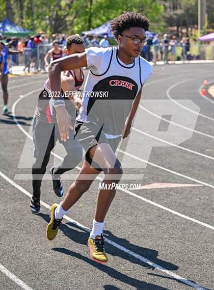 Thumbnail 1 in Apex Lions' Relays photogallery.