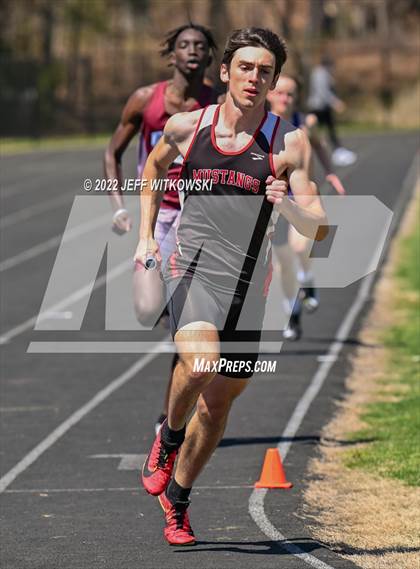 Thumbnail 3 in Apex Lions' Relays photogallery.