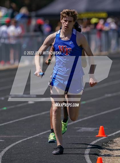 Thumbnail 2 in Apex Lions' Relays photogallery.