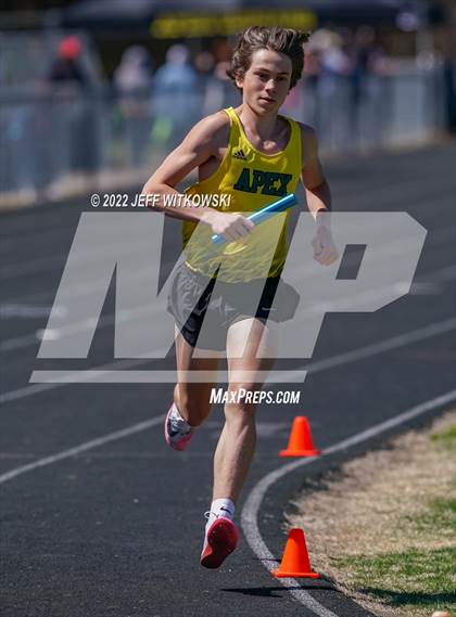 Thumbnail 2 in Apex Lions' Relays photogallery.