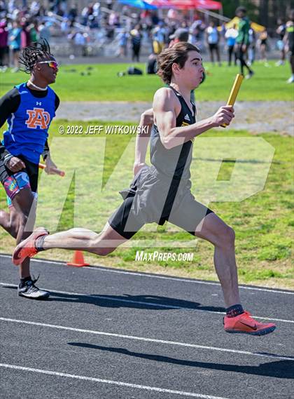 Thumbnail 2 in Apex Lions' Relays photogallery.