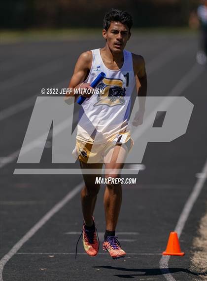 Thumbnail 3 in Apex Lions' Relays photogallery.