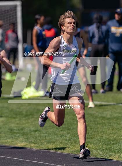 Thumbnail 3 in Apex Lions' Relays photogallery.