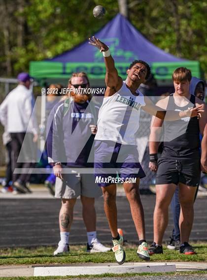 Thumbnail 1 in Apex Lions' Relays photogallery.