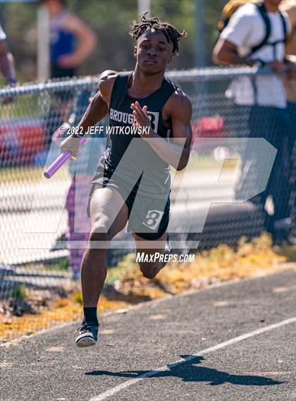 Thumbnail 2 in Apex Lions' Relays photogallery.