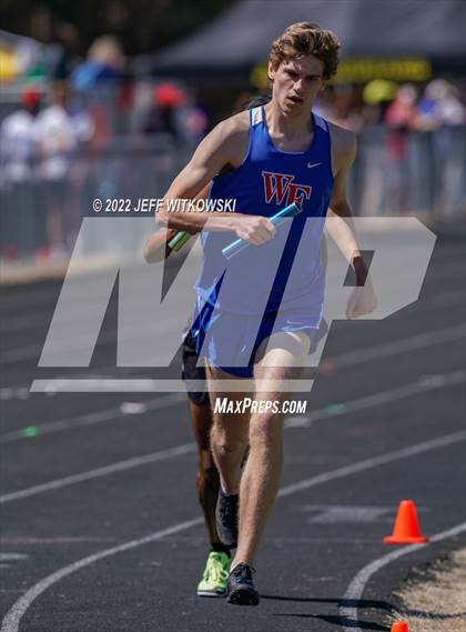 Thumbnail 3 in Apex Lions' Relays photogallery.