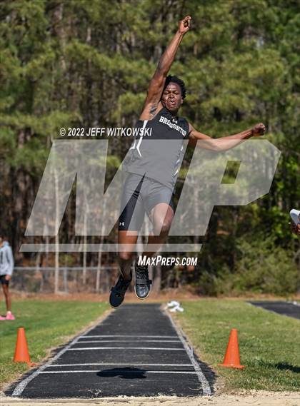 Thumbnail 3 in Apex Lions' Relays photogallery.