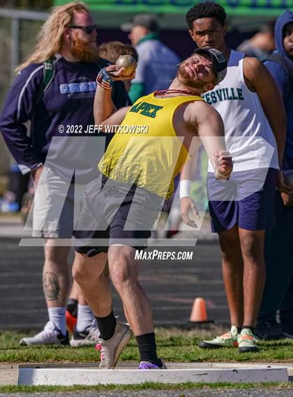 Thumbnail 1 in Apex Lions' Relays photogallery.