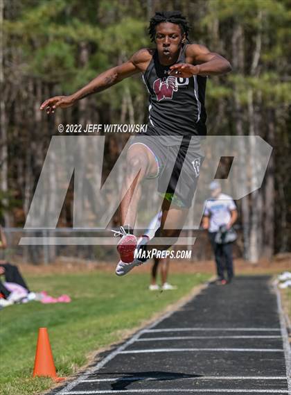 Thumbnail 3 in Apex Lions' Relays photogallery.