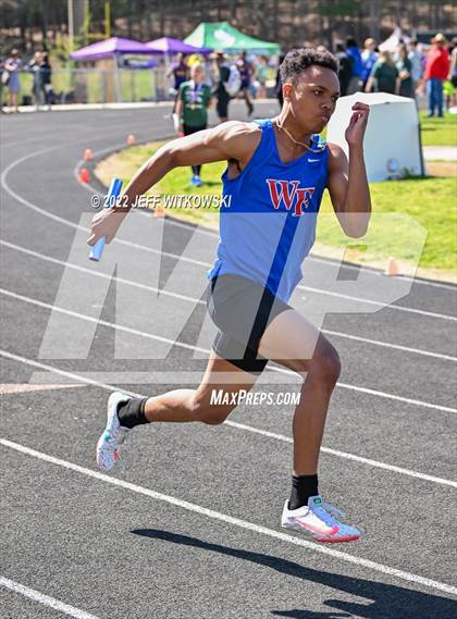 Thumbnail 2 in Apex Lions' Relays photogallery.