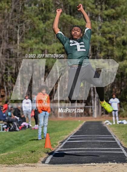 Thumbnail 3 in Apex Lions' Relays photogallery.