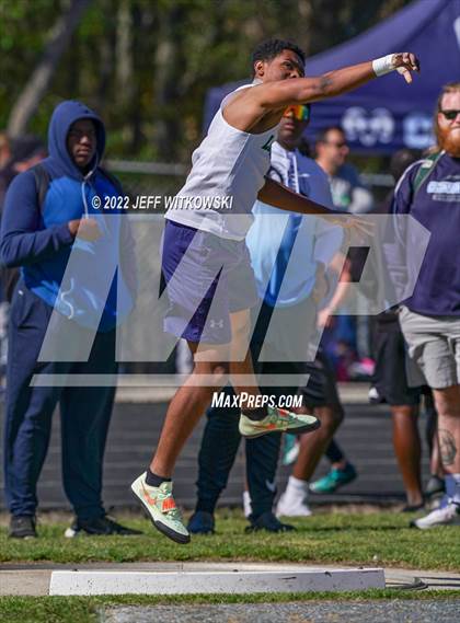 Thumbnail 3 in Apex Lions' Relays photogallery.