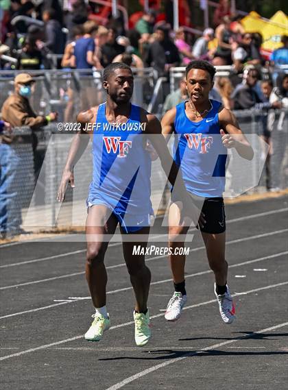 Thumbnail 2 in Apex Lions' Relays photogallery.