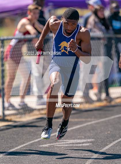 Thumbnail 2 in Apex Lions' Relays photogallery.