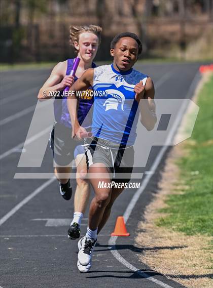 Thumbnail 2 in Apex Lions' Relays photogallery.